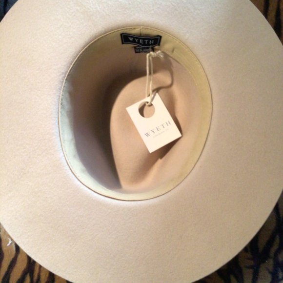 New! Wyeth feathered rancher main image 5